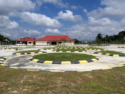 Fugui Driving Institute Sdn. Bhd. - Seri Iskandar 5 AF1QipNXrOJpGezMiiFFff692MFbYDLMhFExEItb BaVw408 h306 k no