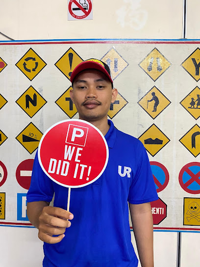 Akademi Memandu Gabungan Dunia Sdn.Bhd. (Pejabat Pendaftaran) - Tanjong Karang 5 AF1QipNyUvnyi6aukIRyLlXYo TsIVGSMiCvvp99YqYnw408 h544 k no